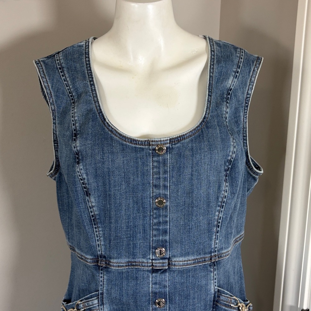 White House Black Market Sleeveless Denim Sheath Dress Scoop Neck Back Zip Sz 14 - Picture 6 of 16